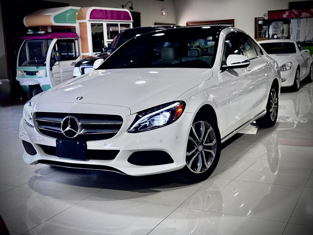 MERCEDES C300 *LOW MILLAGE*